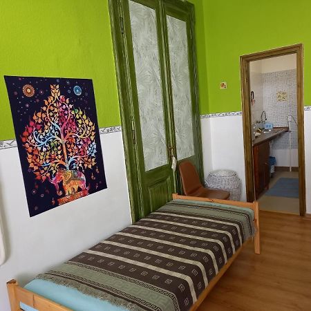 Gabor Vendeghaz Apartment Егер Екстериор снимка